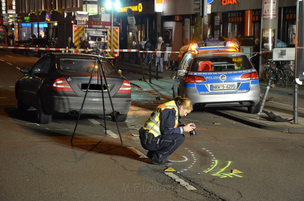 VU Pol Pkw Koeln Mitte Hahnenstr Im Laach P121.JPG